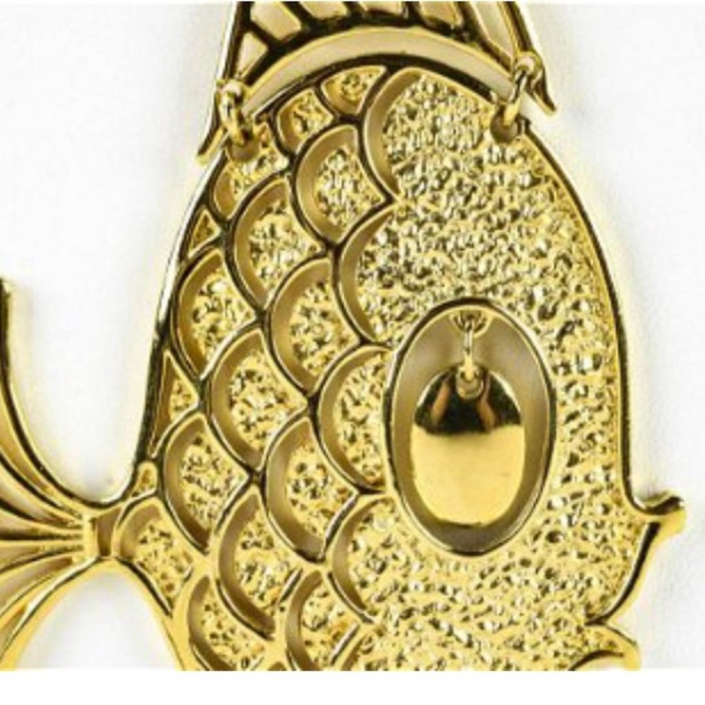 1970’s gilt metal fish necklace